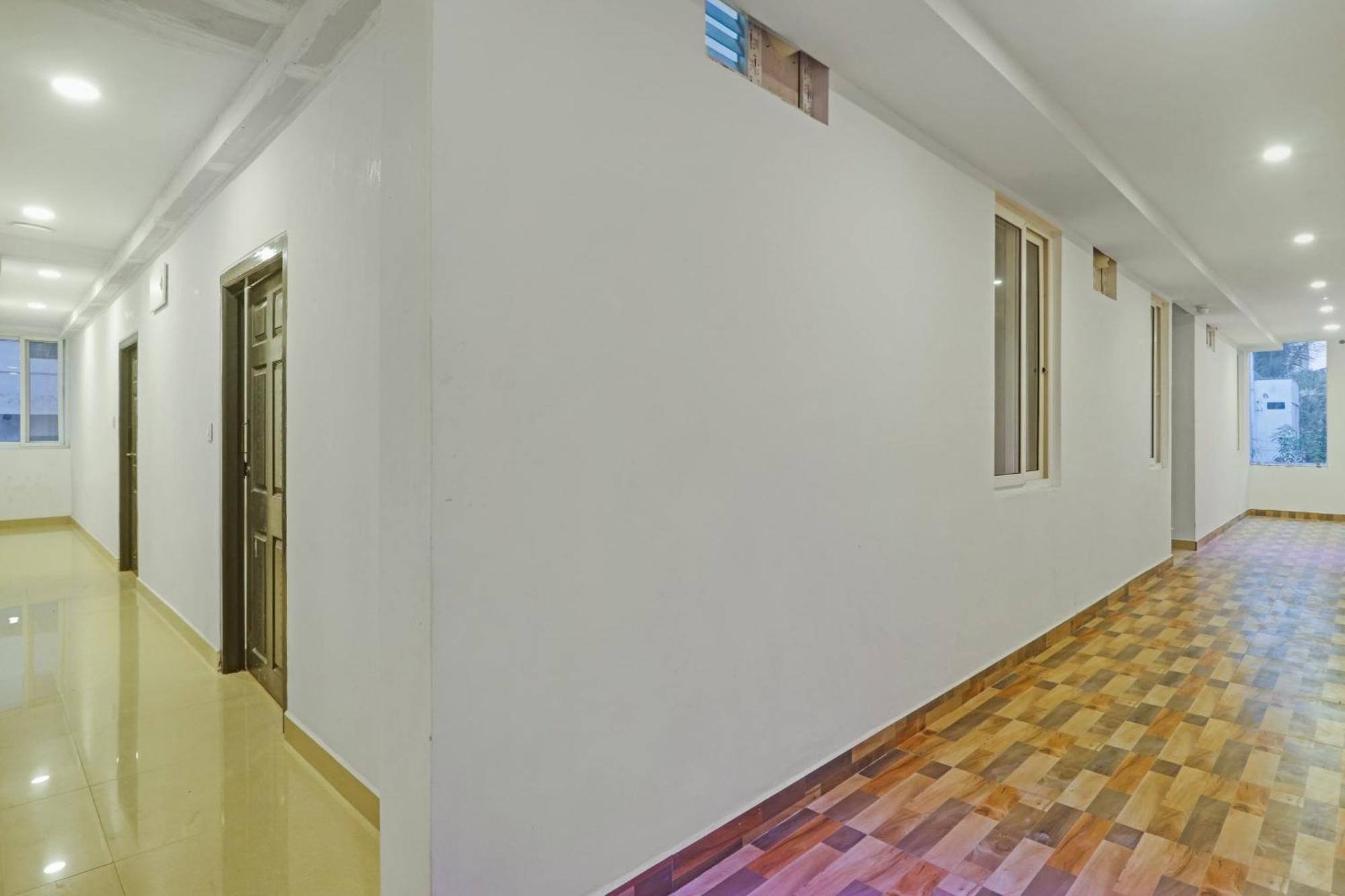 Townhouse Che Sigma Hotell Hyderabad Exteriör bild